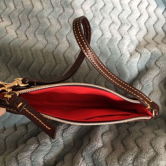 DOONEY AND BOURKE WRISTLET SMALL POUCH GOLD TONE HARDWARE - Picture 5 of 14